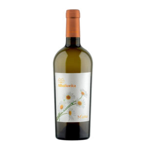 A bottle of M'ama Venezia Giulia IGT 2022 - Albafiorita, a fresh and aromatic organic white wine made from Soreli and Sauvignon Kretos grapes.